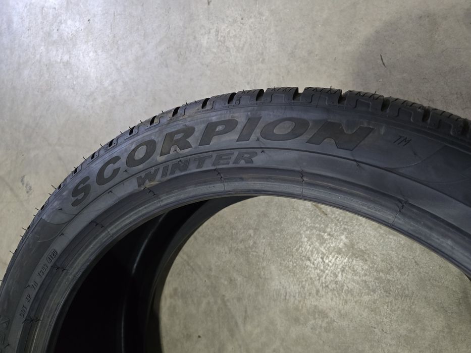 275/40/22 PIRELLI 4бр