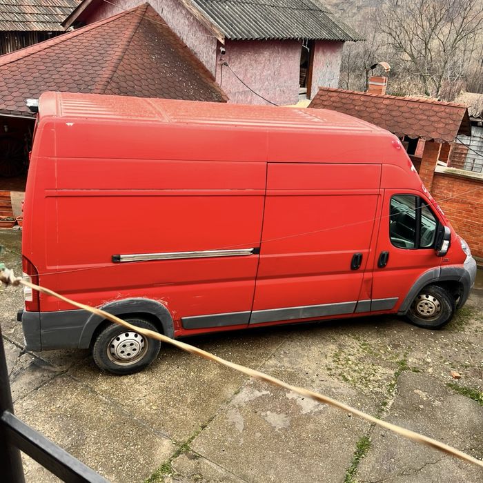 Fiat ducato Vand/schimb cu ceva mai mic cu locuri