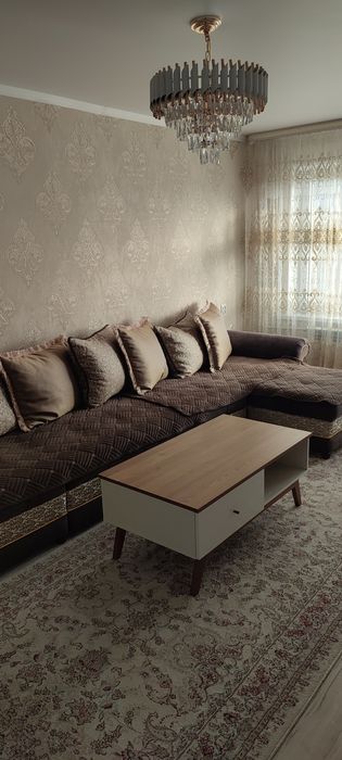 2-х ком.кв, на долгии срок, центр, все условия