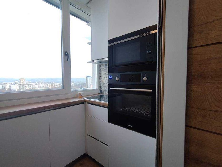 Дава се под наем Тристаен апартамент в София, Света Троица - 120 кв.м за 800 € - Снимка #6