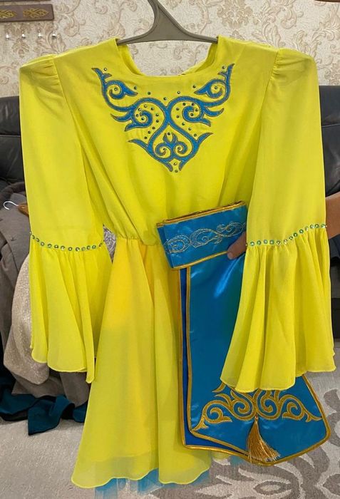 Продается национальный женский казакский костюм