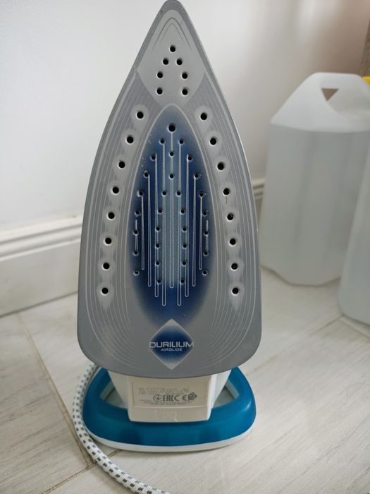 Fier de calcat Tefal