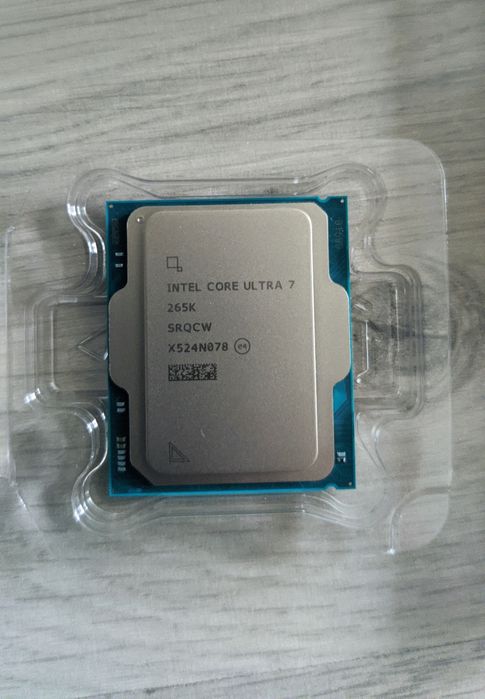 kit Intel Core Ultra 7 265K + Z890 Gigabyte Eagle + 64GB DDR5