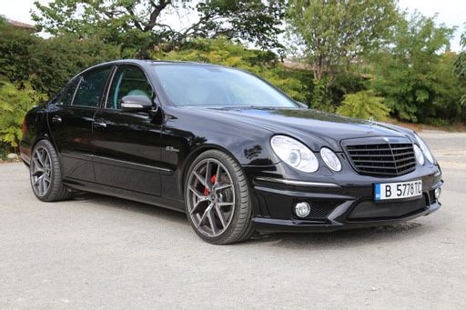 Mercedes Benz E500 AMG