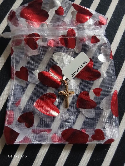 Buna vand noi cu certificat nu se inegresc superbe