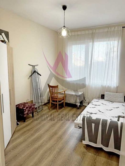 Дава се под наем Тристаен апартамент в Варна, ЖП Гара - 100 кв.м за 750 € - Снимка #3