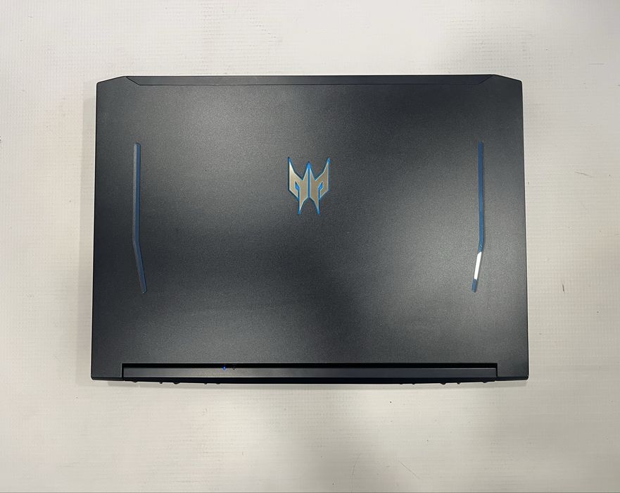 Геймърски лаптоп Intel Core I7 10870H, RTX 3070 8GB, 16GB ram, 1TB SSD