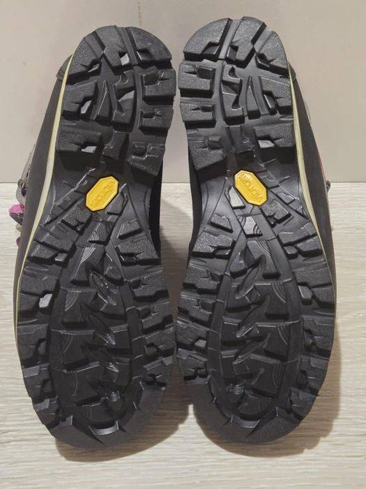 Ghete dama drumeție Meindl Air Revolution 4.1   39 ii