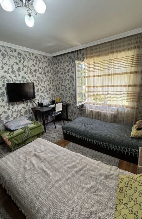 Квартира продаётся 77 серия Домрабад 2/2/4 с обстановкой