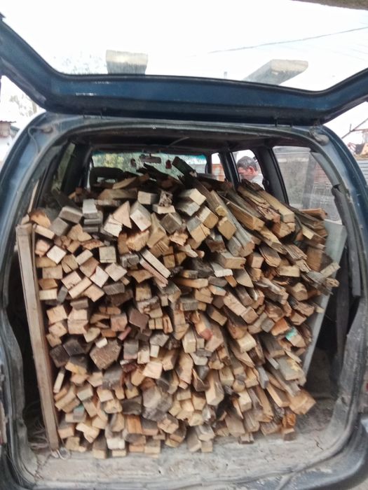 Дрова  сухие  доставка  по  городу   бесплатно   2 куба.  25000тыс тг.