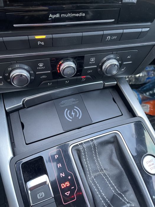 Безжично зарядно за а6 а7