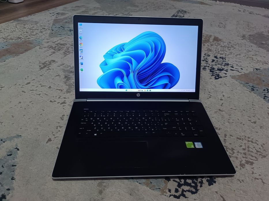 Большой, Мощный 8 поколения с SSD, Full HD ноутбук HP