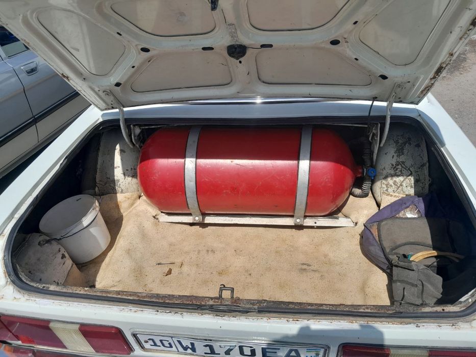 Gaz Volga 3102 . Газ Волга 3102 .