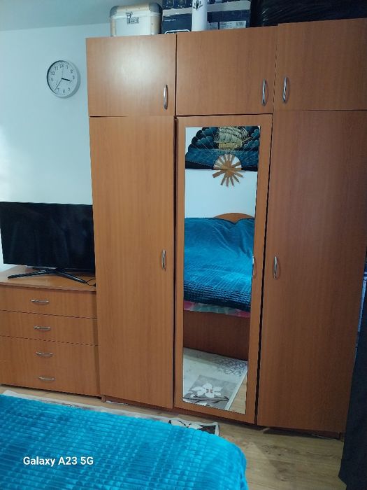 Vând dormitor în stare bună