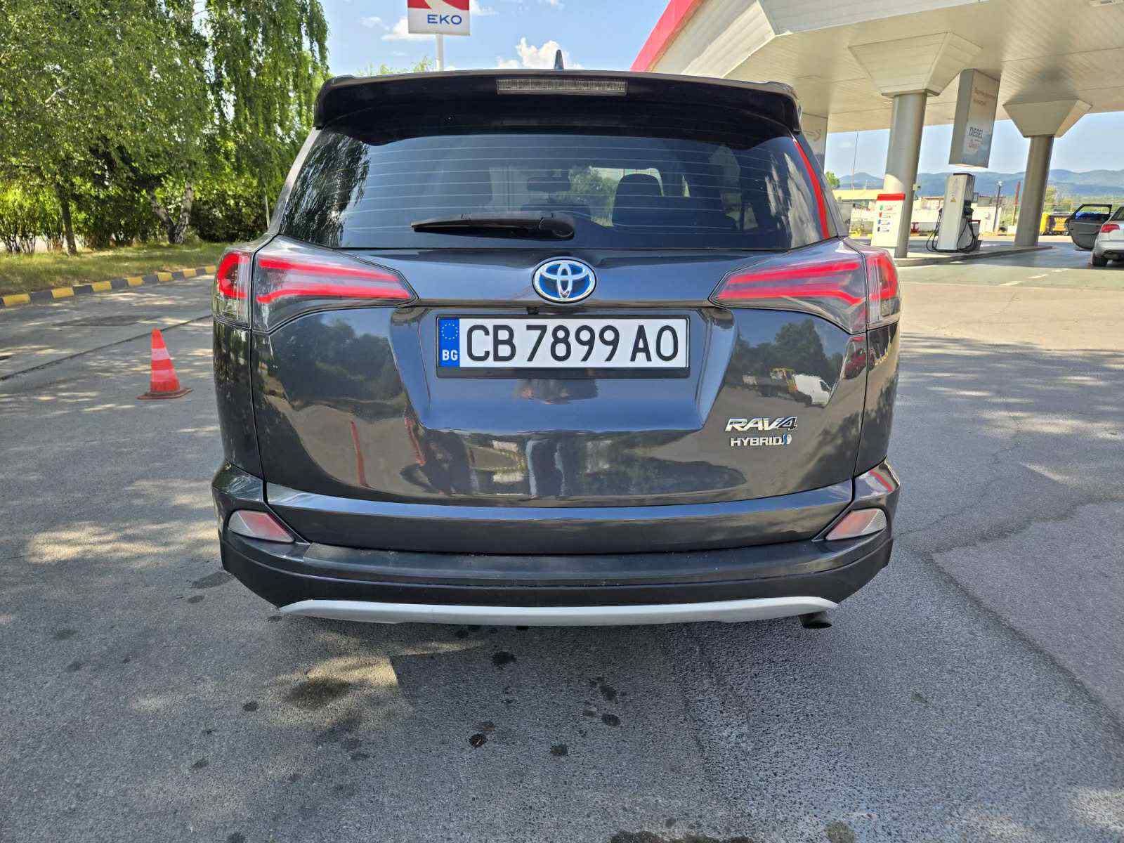 Toyota Rav 4 Hybrid / 2.5