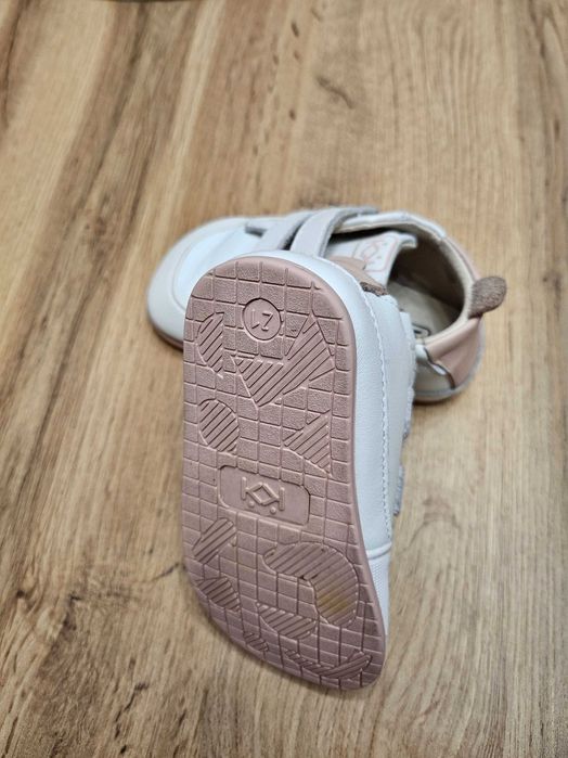 Боси обувки Колев и Колев