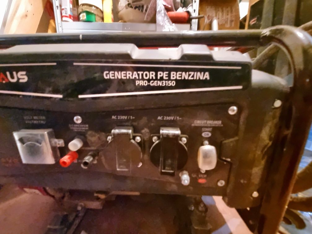 Închiriez generator 3000w, vibrator beton!