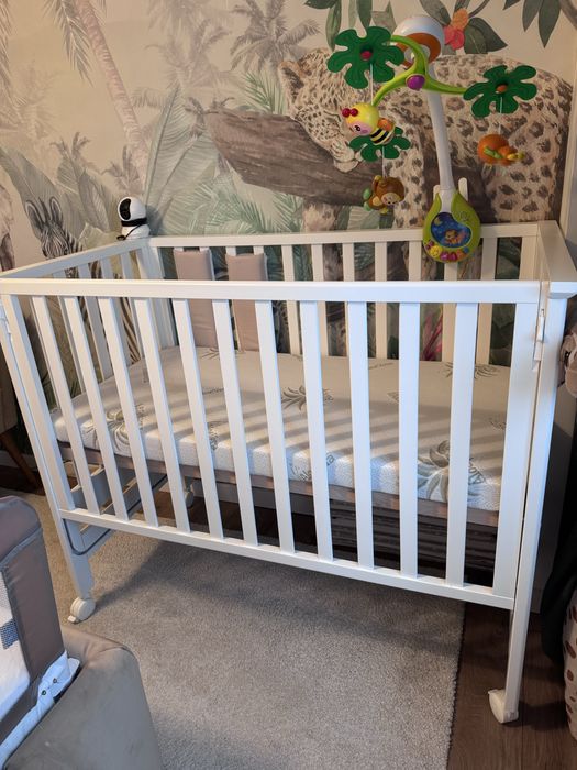 Pat bebe economic cosleeping alb din lemn de fag