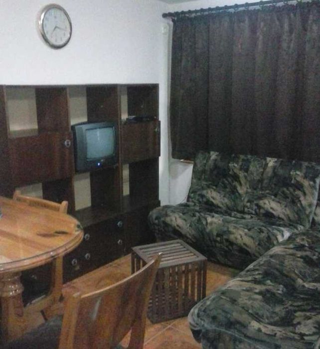 Дава се под наем Едностаен апартамент в Бургас, Възраждане - 30 кв.м за 102 € - Снимка #2