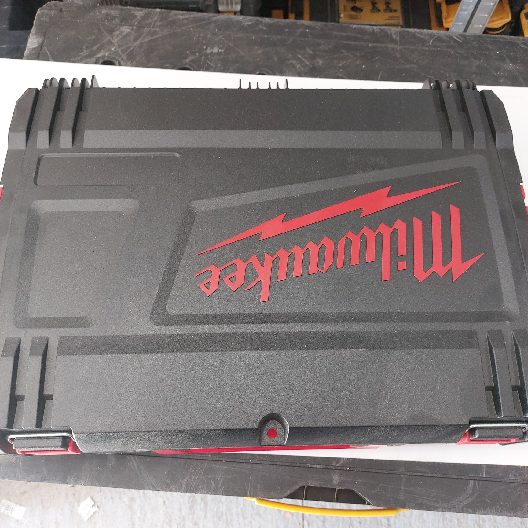 Безчетков акумулаторен ъглошлайф Милуоки Milwaukee M18 BLSAG125XPD-40