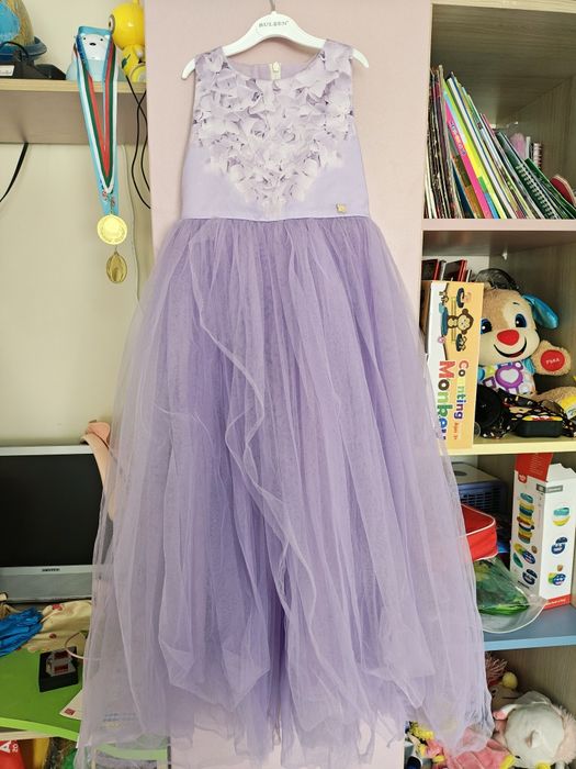 Рокли от 2 до 6 г запазени