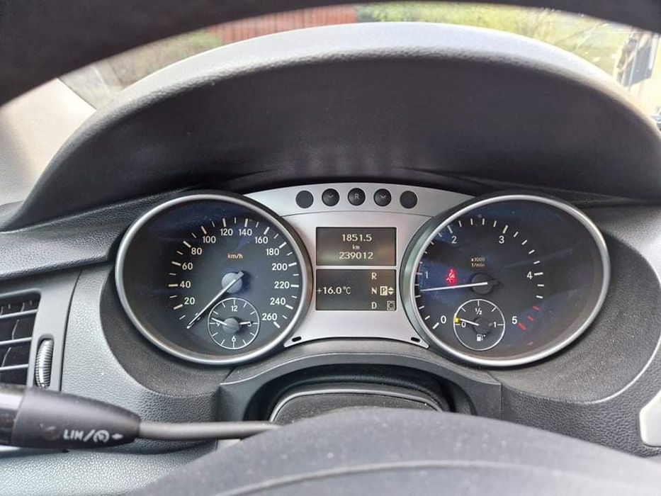 Mercedes R320CDI W251 AMG пакет Xenon НА ЧАСТИ!