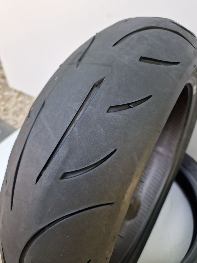 180/55/17 Metzeler m9rr dot 2021