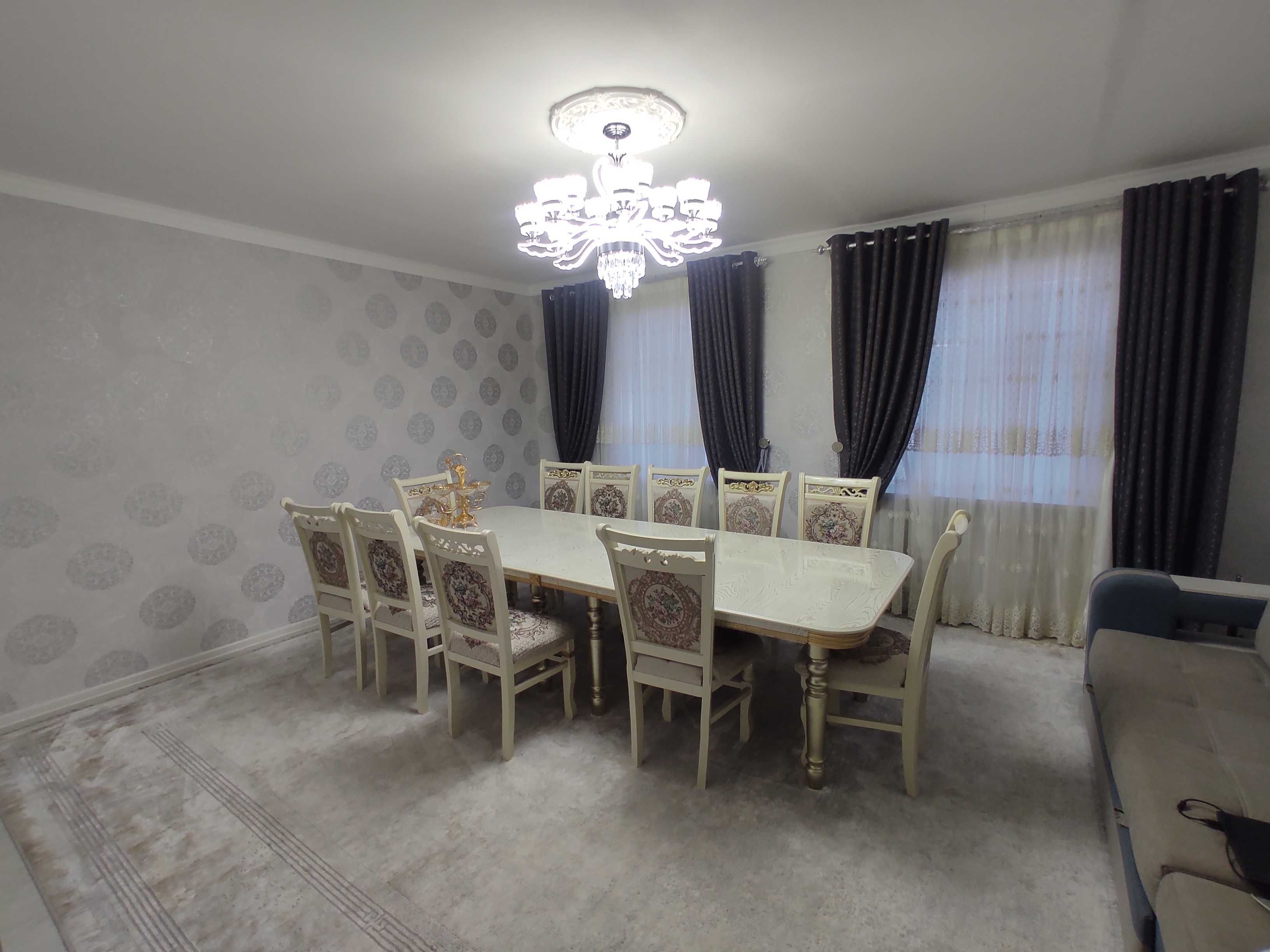Продаётся квартира в центре Нукуса, 3/5/5, с новым, евро ремонтом.