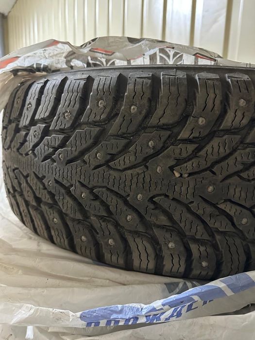 Продам б/у автомобильную резину в хорошем состоянии, 235/55/19