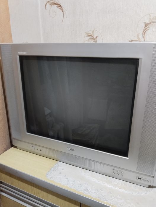 Телевизор LG  кинескопный