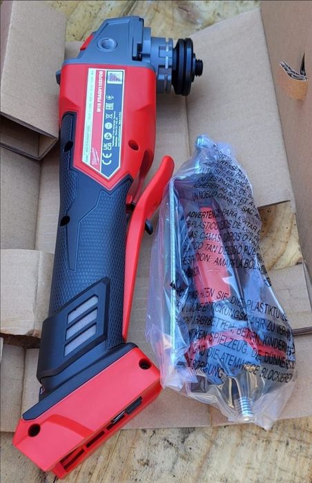 Flex Milwaukee cu variator