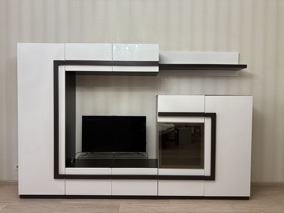 Продам ТВ зону, стенку, гостиную