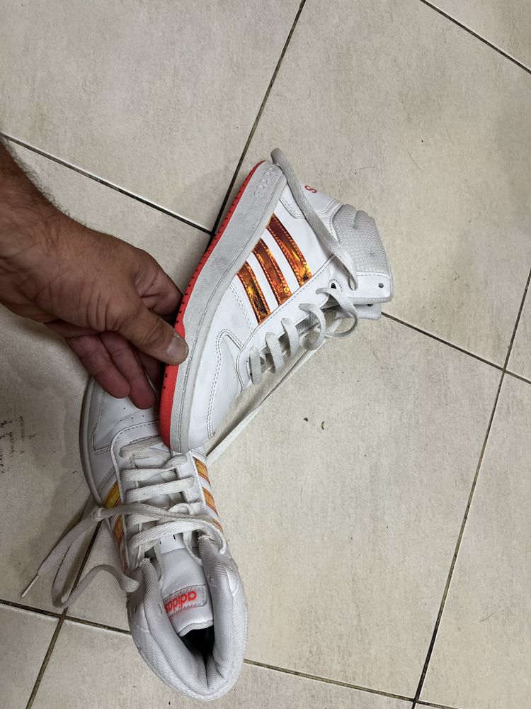 Дамски / детски кецове адидас / adidas