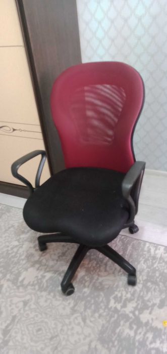 Продается Компьютерное кресло