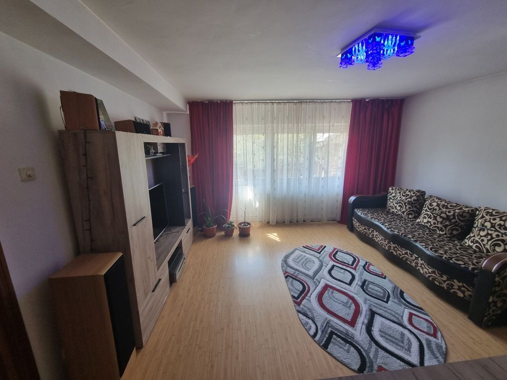 Apartament 3 camere