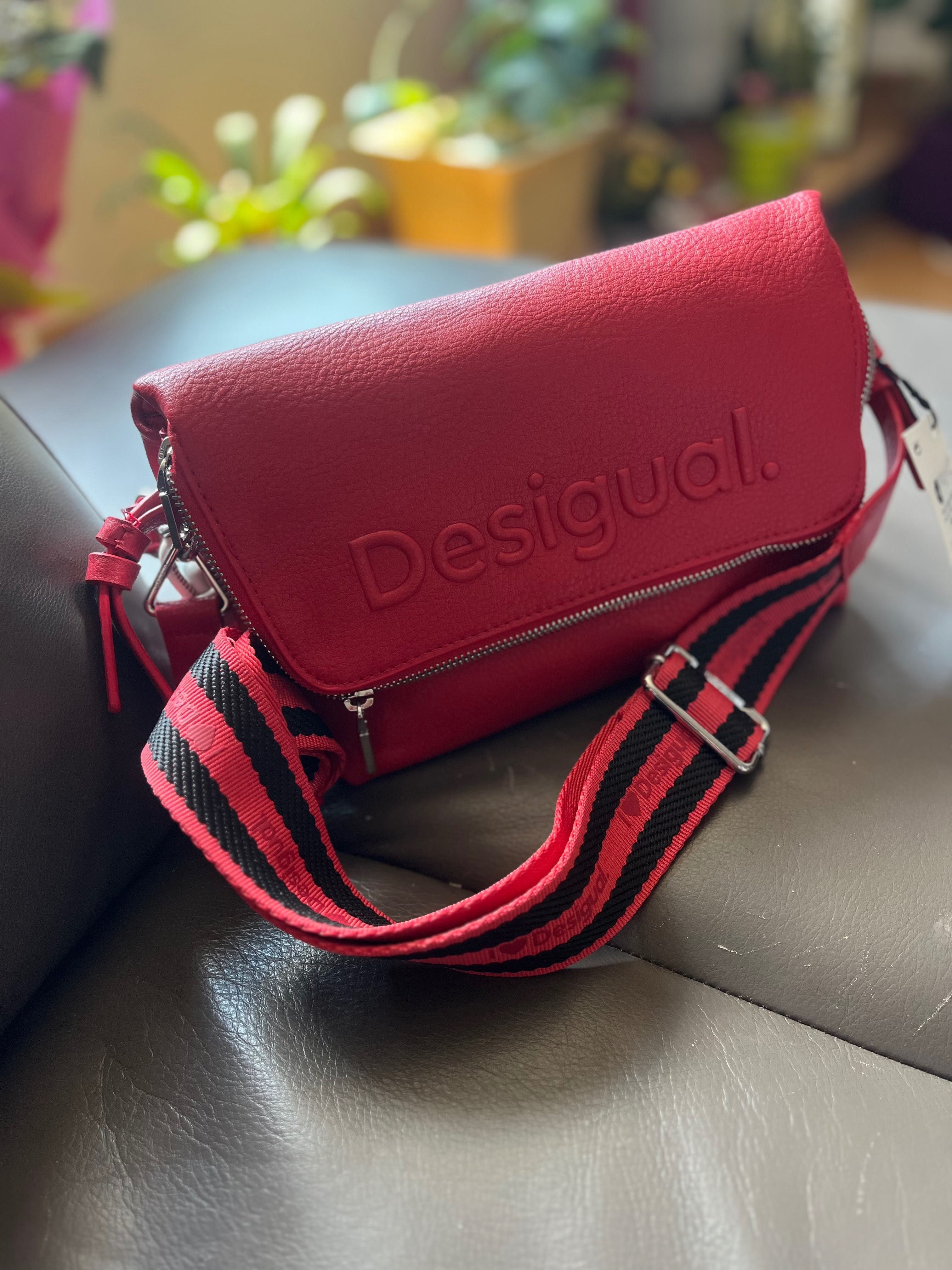 Desigual модерна червена чанта