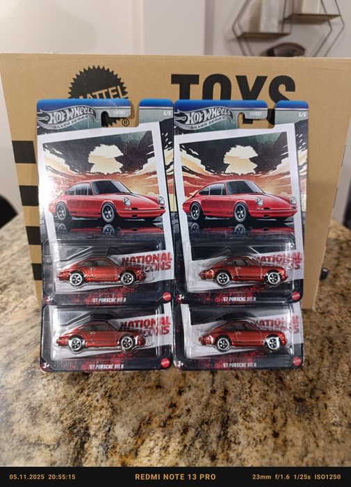 Hot wheels '67 Porsche 911R Chase