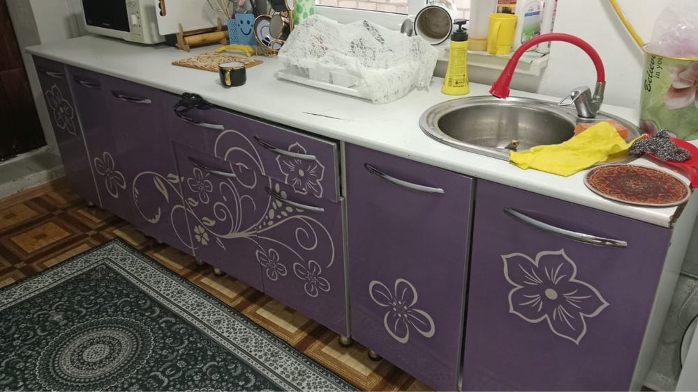 Бесплатно кухонный гарнитур в хорошем состоянии , самовывоз