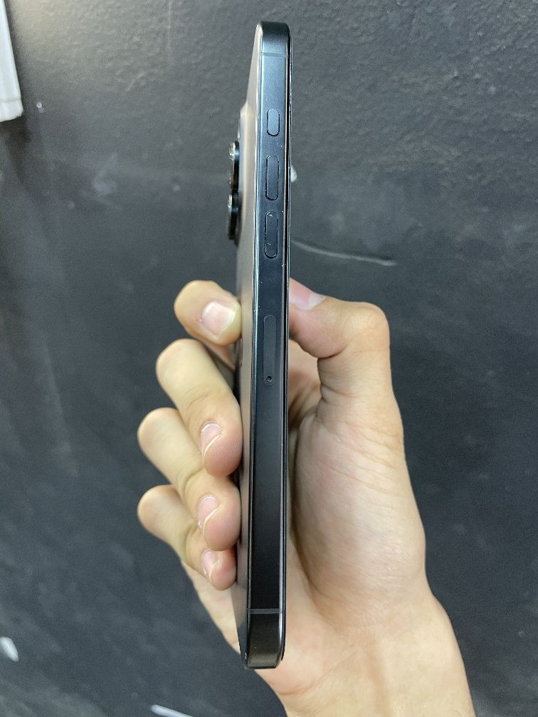 iPhone 16 Pro Max J/A 512 GB Black ideal