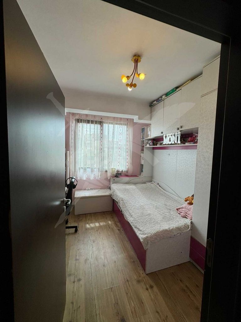 Продава се Тристаен апартамент в Варна, Колхозен пазар - 70 кв.м за 2070 €/кв.м - Снимка #3