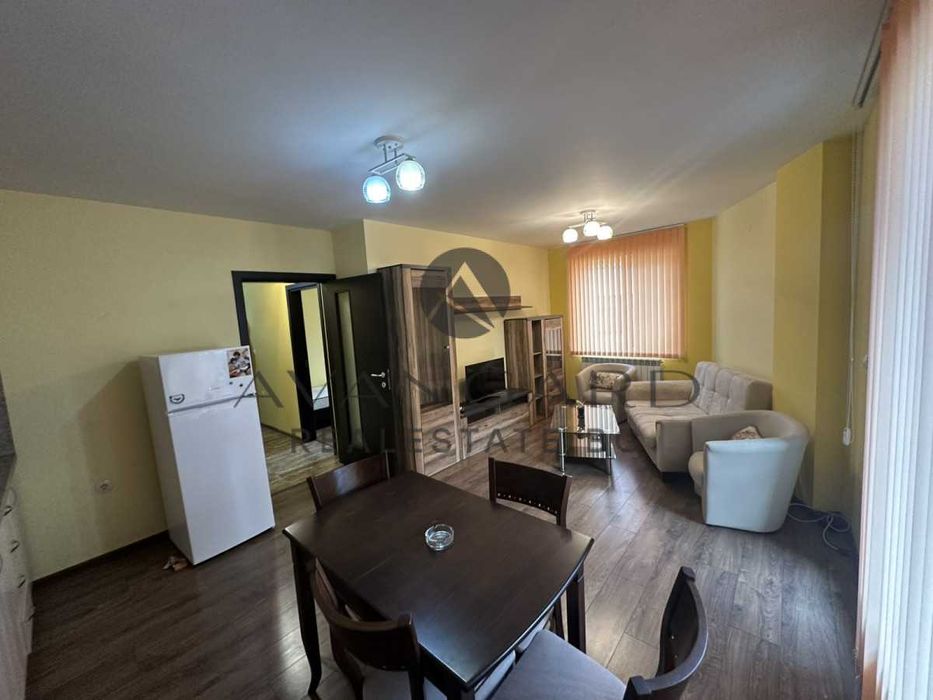 Продава се Тристаен апартамент в Пловдив, Център - 85 кв.м за 3000 €/кв.м - Снимка #2