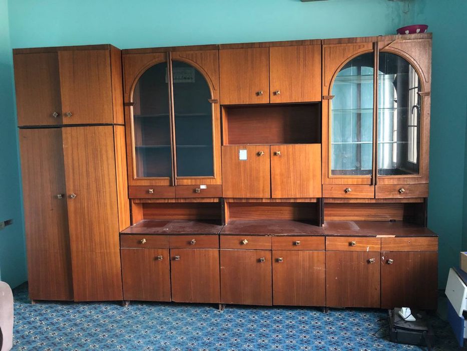 Sotiladi juda arzon mebellar xolati yaxshi