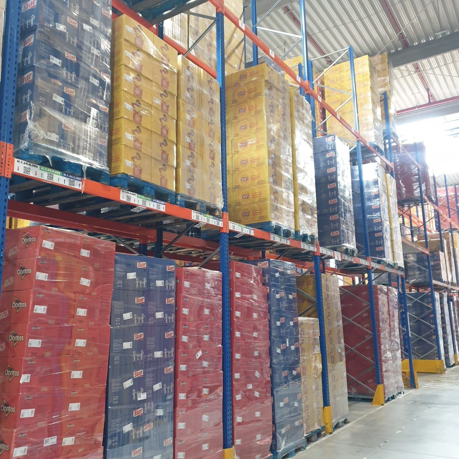 Rafturi metalice de vânzare producător Dexion