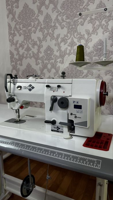 Продаю Швейная машина строчки зиг заг TRIO