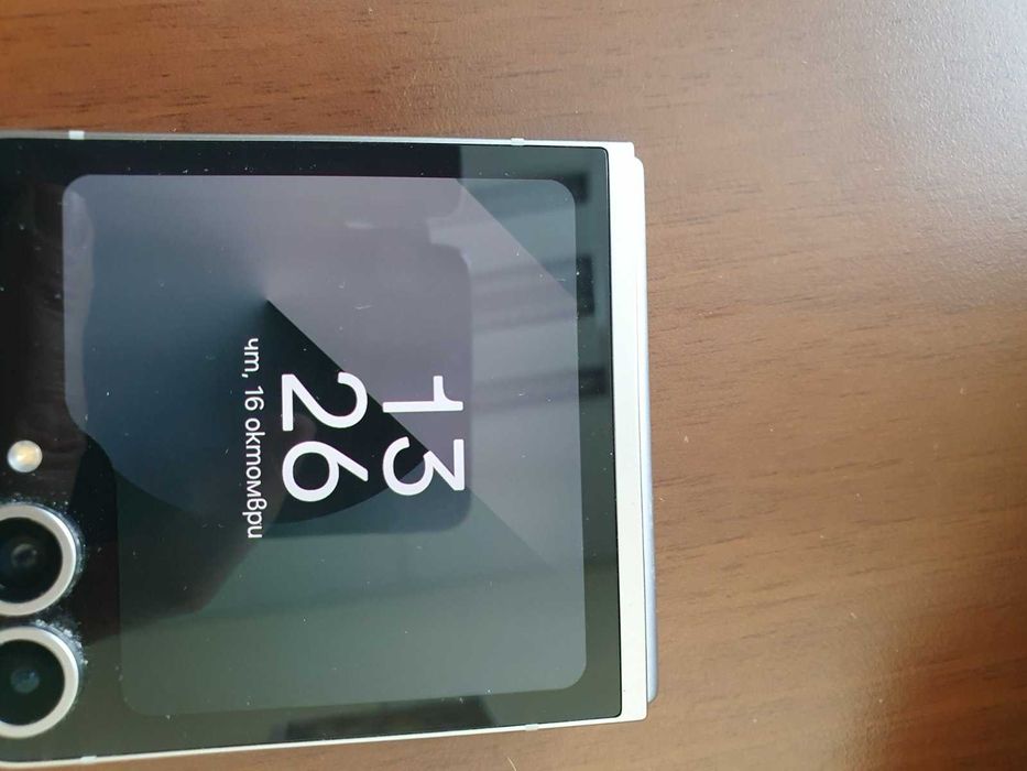 Телефон Samsung flip 6