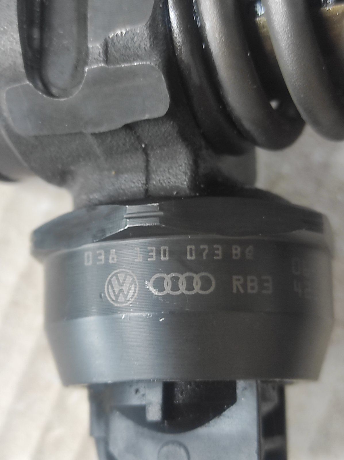 Дюза дюзи 2.0 tdi Volkswagen Audi Seat Skoda  2,0 тди