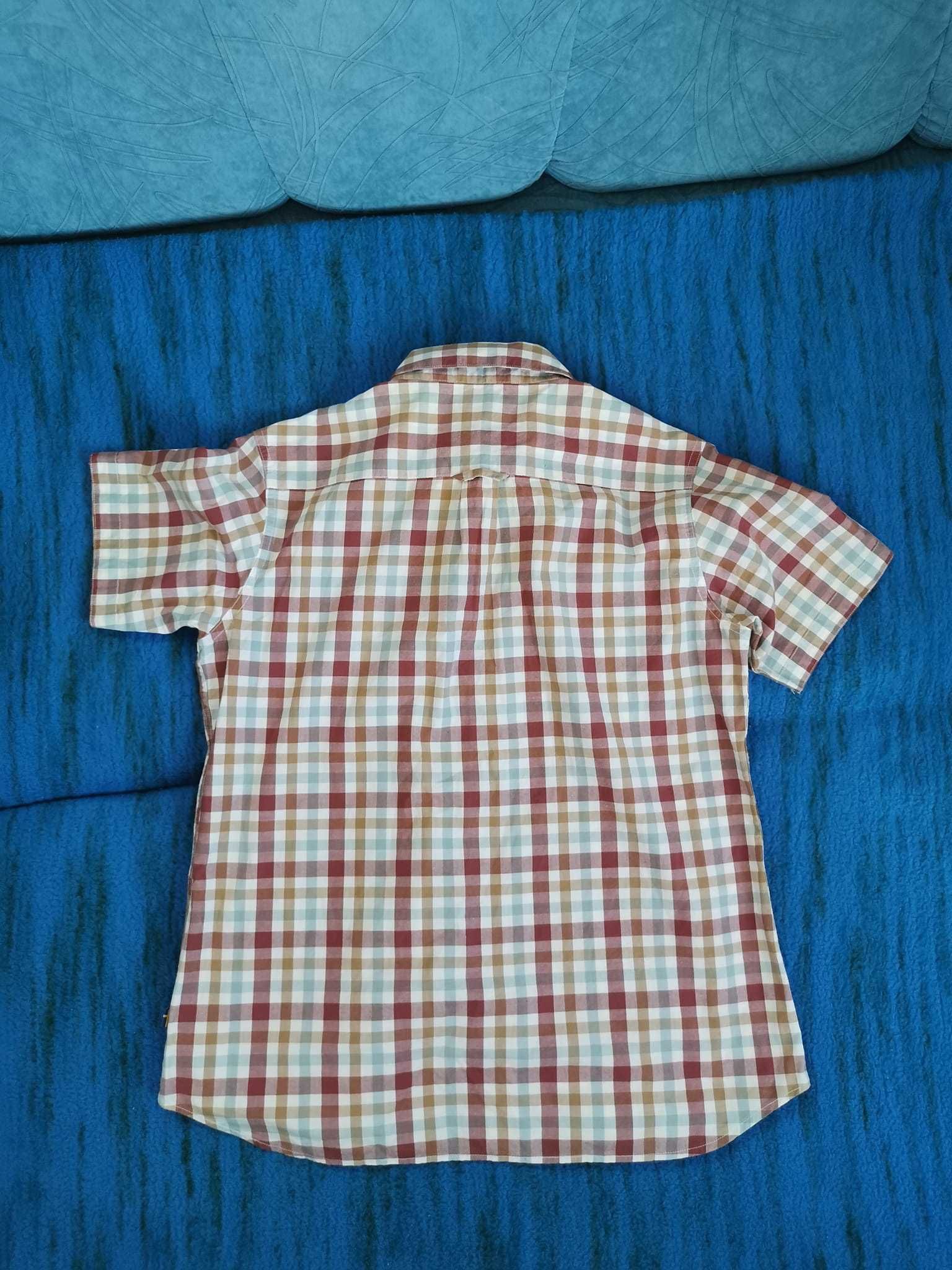 Hanorac Naketano S si camasa FjallRaven Ovik L dama