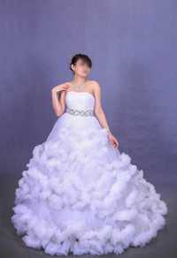 Необычное свадебное платье