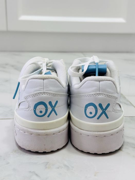 Продам кроссовки Adidas Andre Saraiva