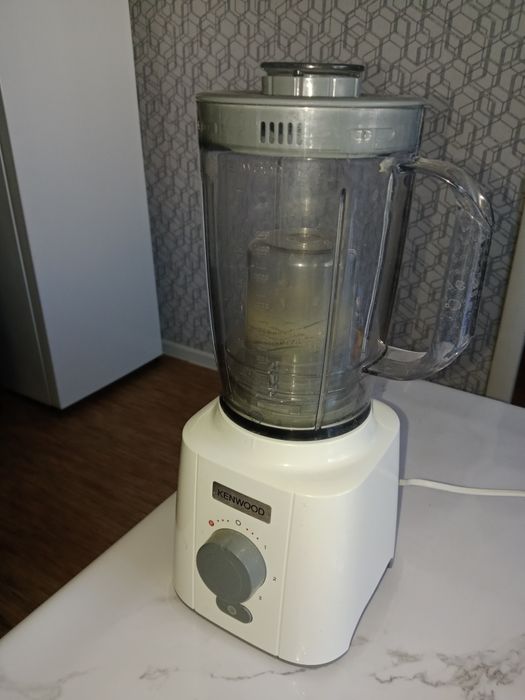 Продам оригинал блендер миксер Kenwood в идеальном рабочем состоянии.